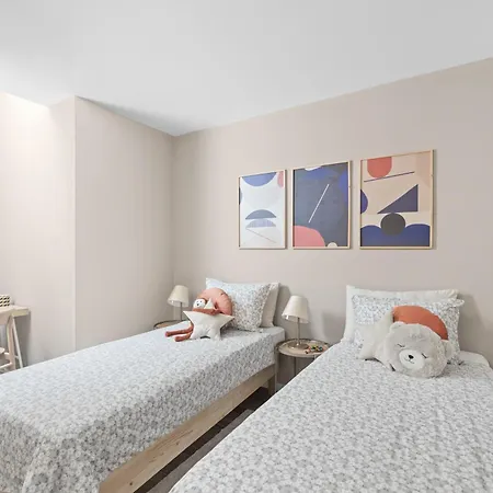 Casa Bella Vita - 3 Bedrooms,Large Private Swim Spa And Entertainment Room